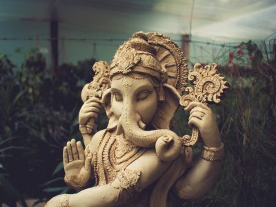 Ganesha, Elefantengott von Jose Luis Sanchez Pereya on Unsplash